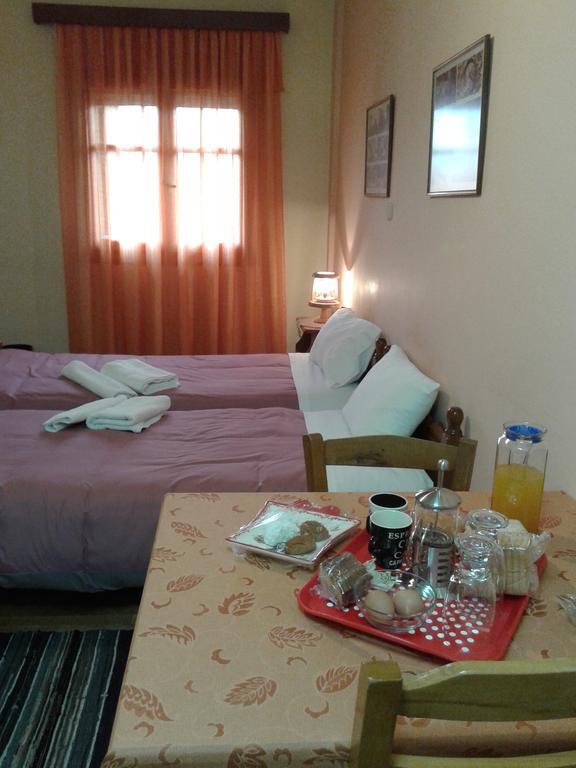 Hotel Zephyros à Vitina Extérieur photo