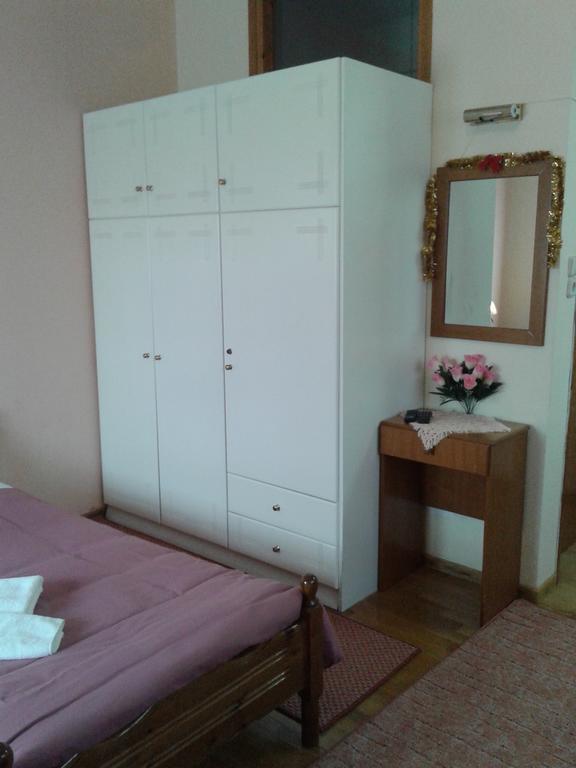 Hotel Zephyros à Vitina Extérieur photo